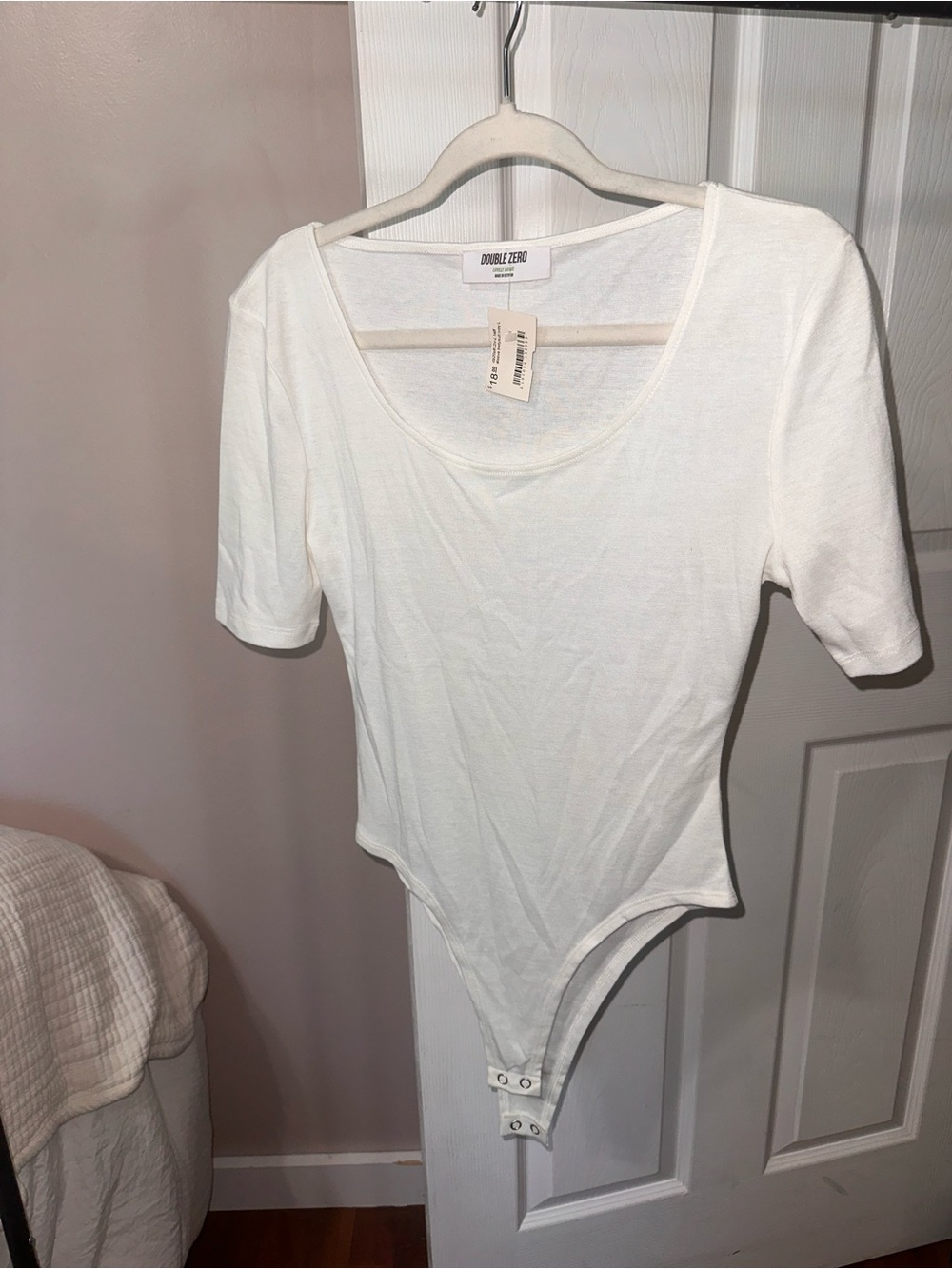 Double Zero Cream Scoop Neck Short Sleeve Bodysuit